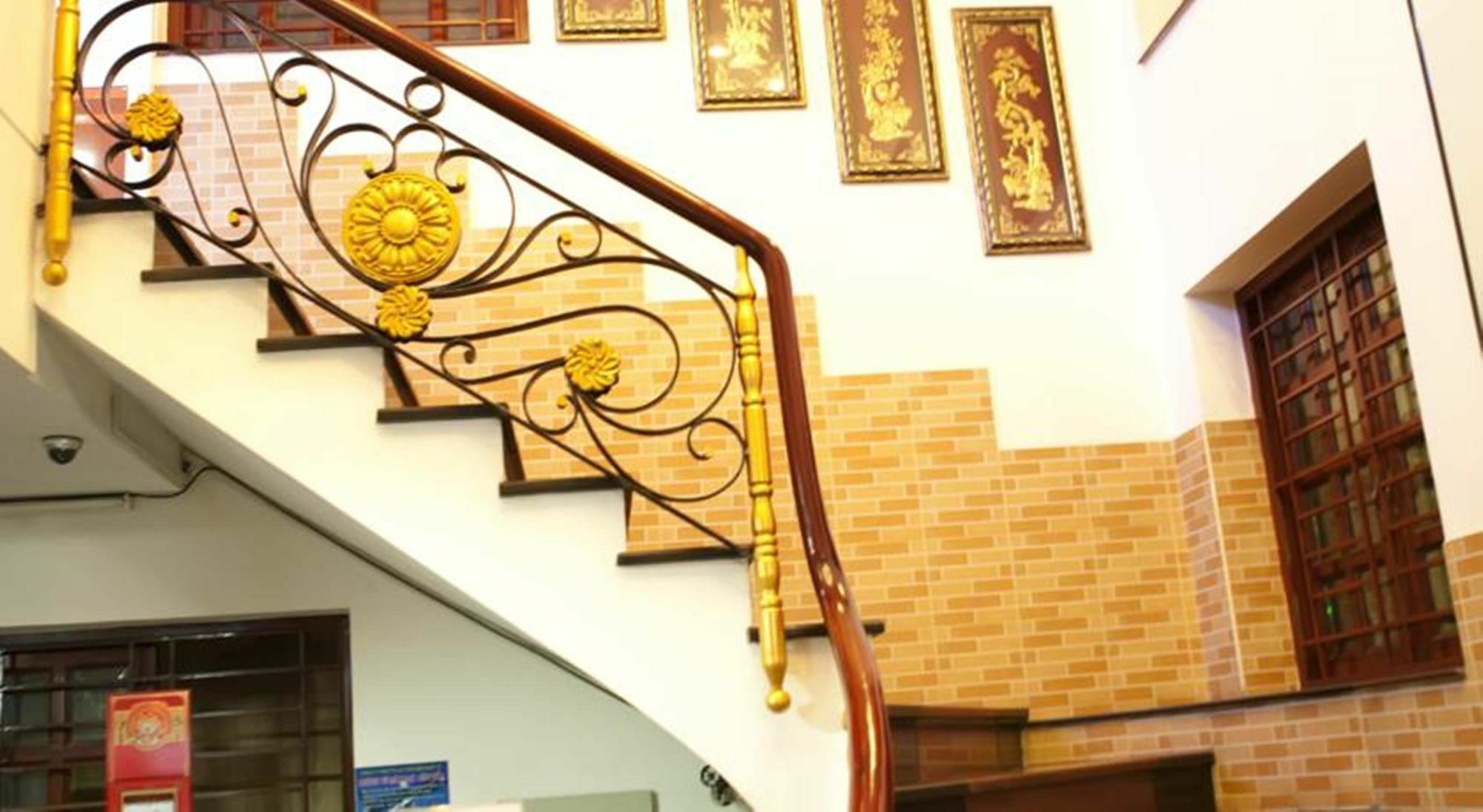 Hung Anh Hotel Хошимин Экстерьер фото